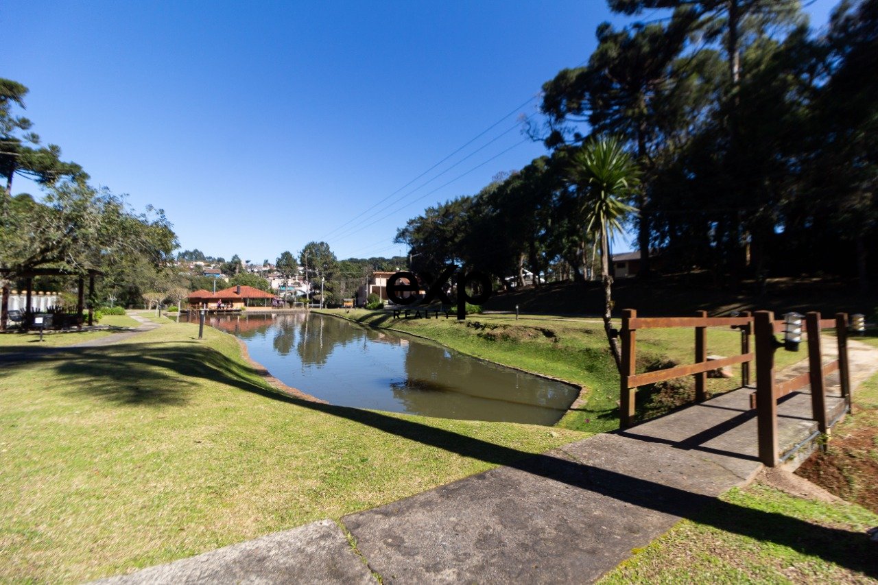 Terreno  em Condomínio Fechado - frente ao Lago - perto de Curitiba - PR