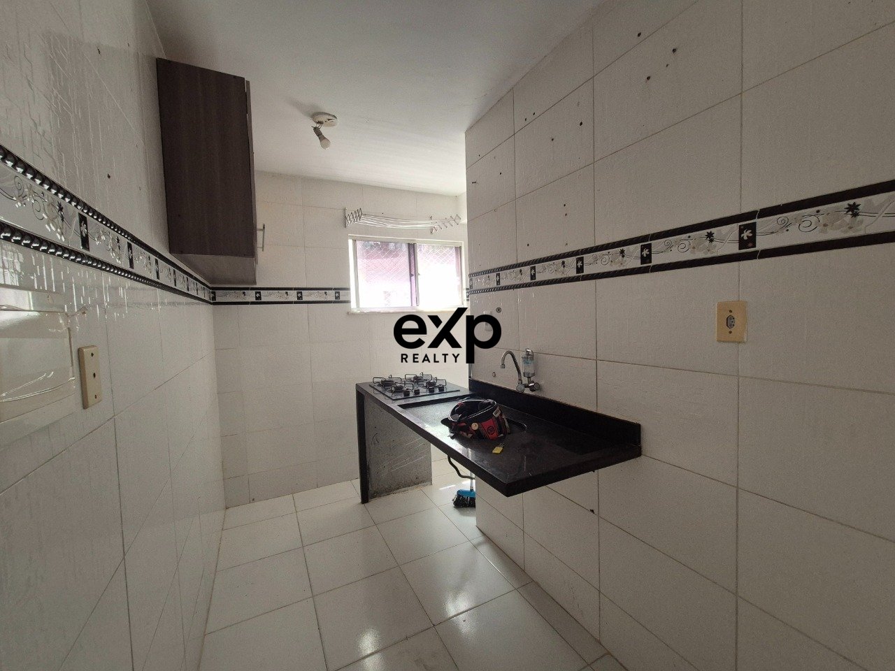 Apartamento para alugar em Lauro de Freitas, Avenida Jose Leite 332 Caji Lauro de Freitas 42722-020, 43 m²