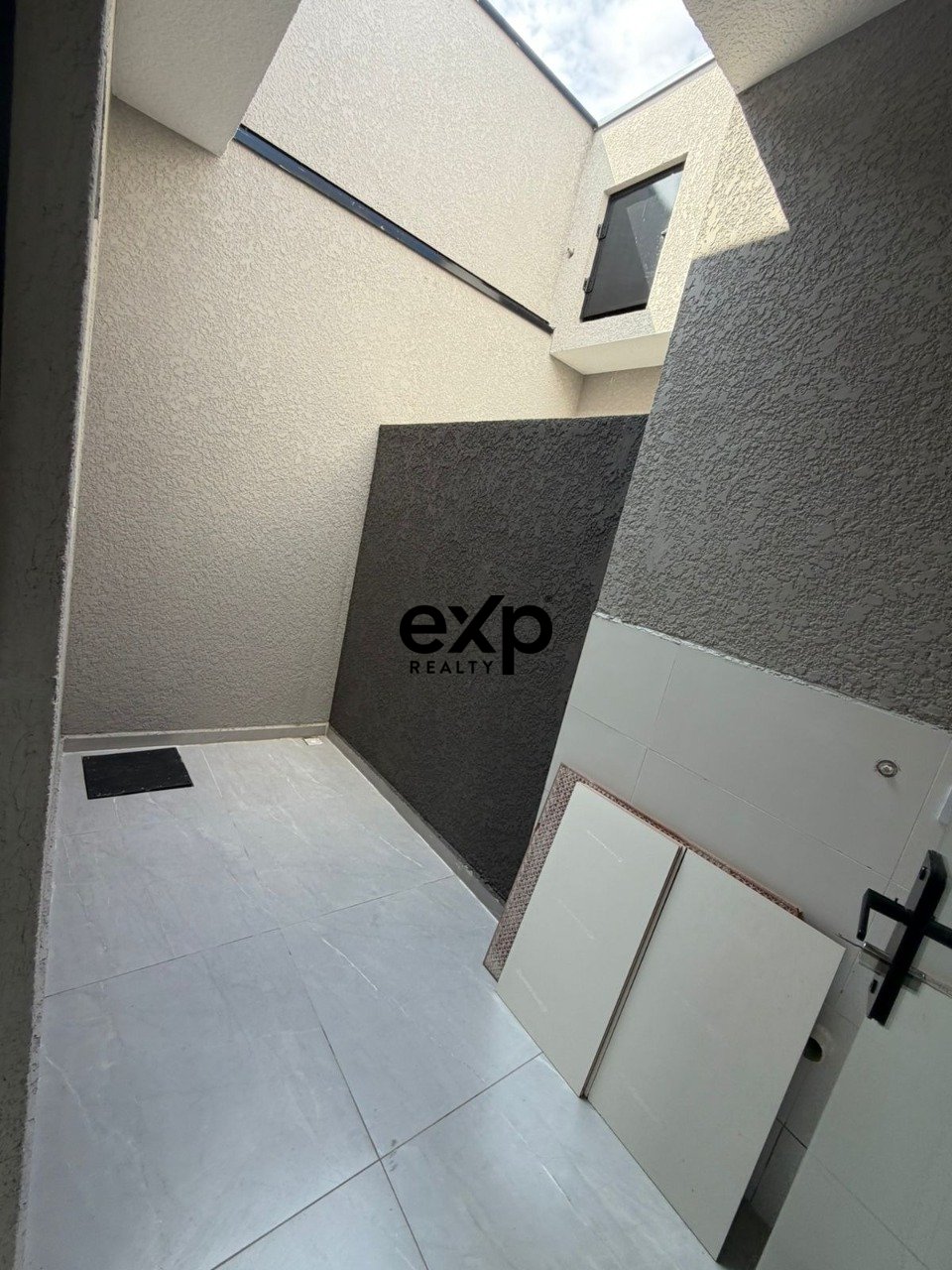 Casa à venda em Curitiba, Paulina Kavinski Pontarolla 419 Tatuquara Curitiba 81470-290, 40 m²