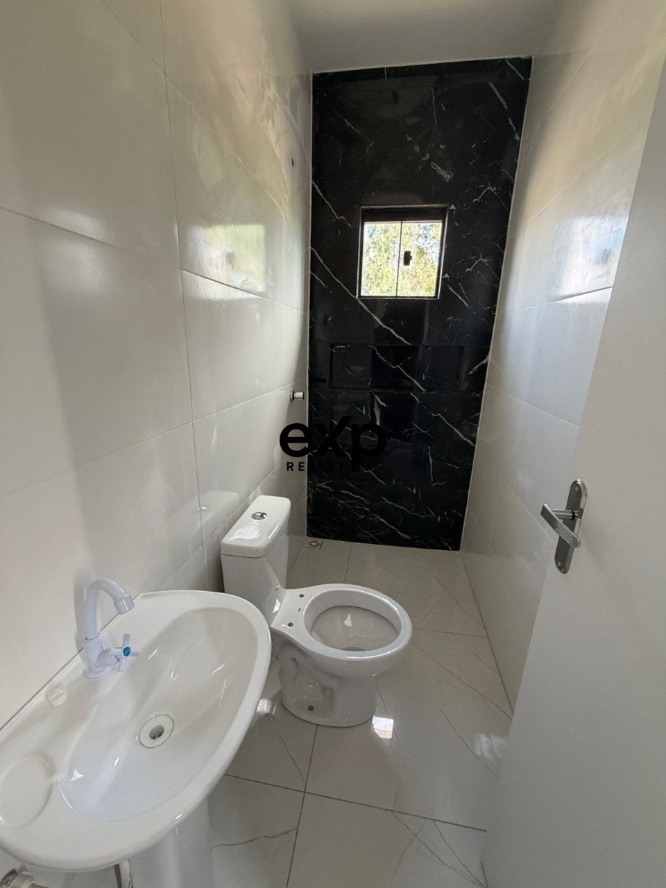 Casa à venda em Curitiba, Paulina Kavinski Pontarolla 419 Tatuquara Curitiba 81470-290, 40 m²