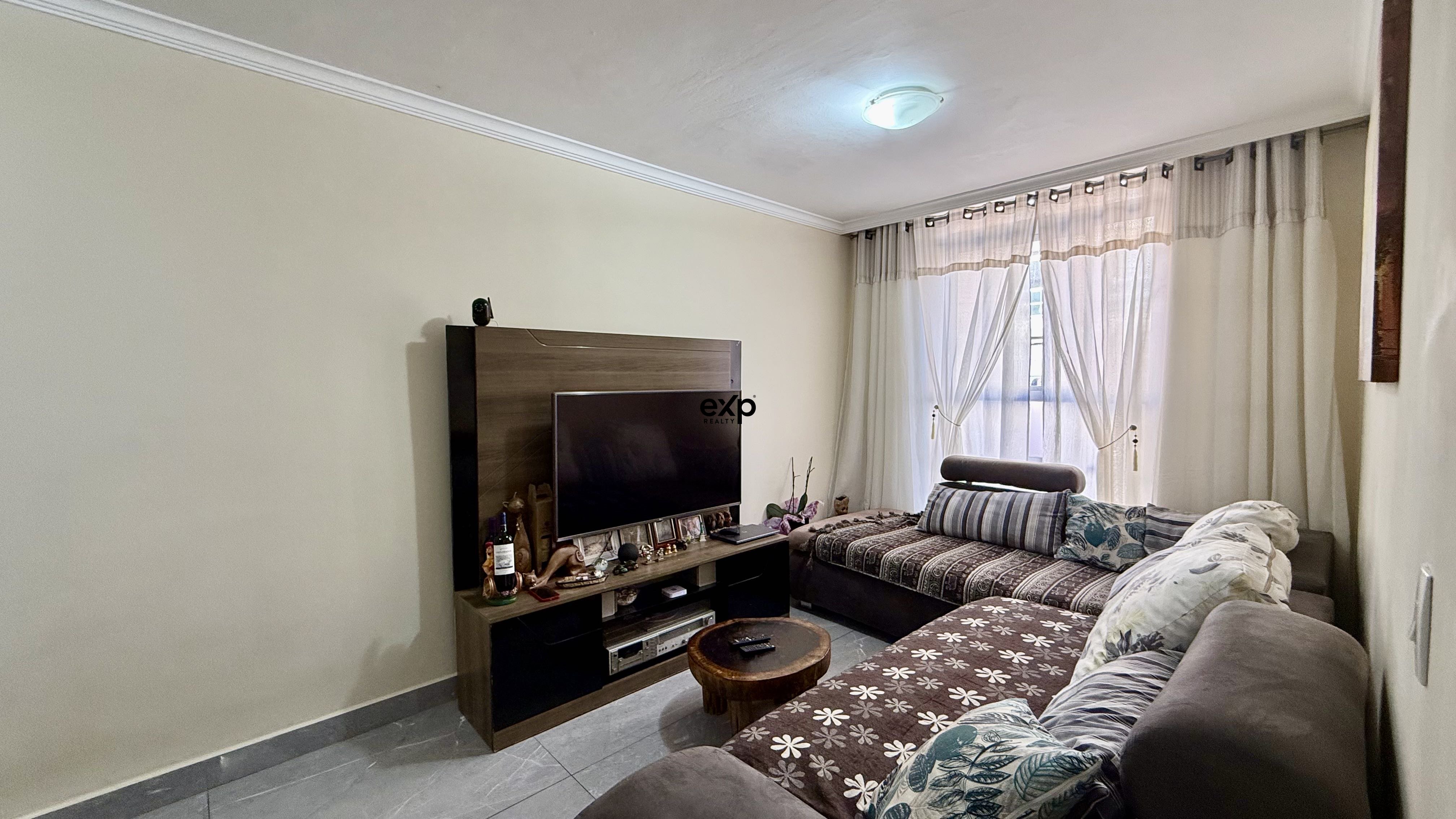 Apartamento for sale in Curitiba, Eduardo Carlos Pereira 4125 Novo Mundo Curitiba 81020-235, 82 m²