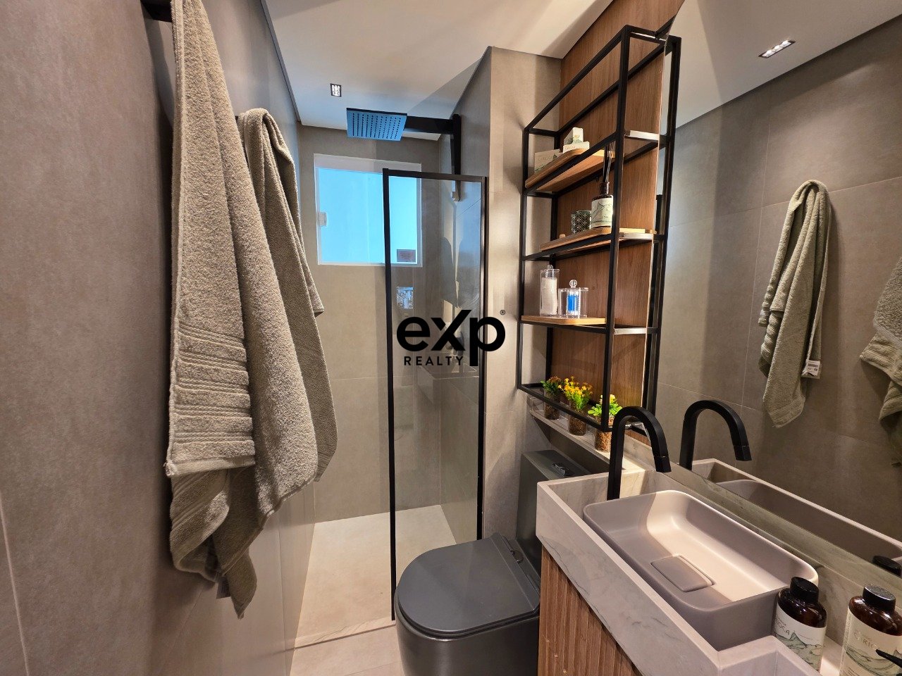 Apartamento à venda em Goiânia, Porto Dourado 150 Campos Dourados Goiânia 74357-731, 42 m²