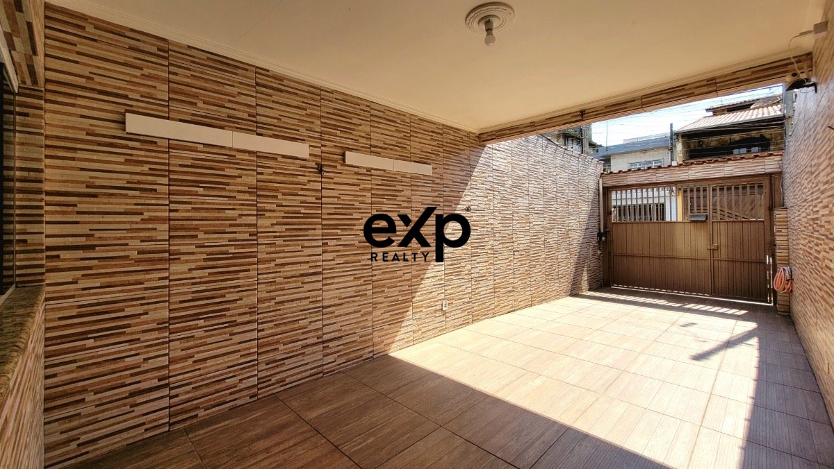 Casa à venda em Sao Paulo, R. São Sérgio 274 Jardim Santa Adelia Sao Paulo 03972-000, 97 m²