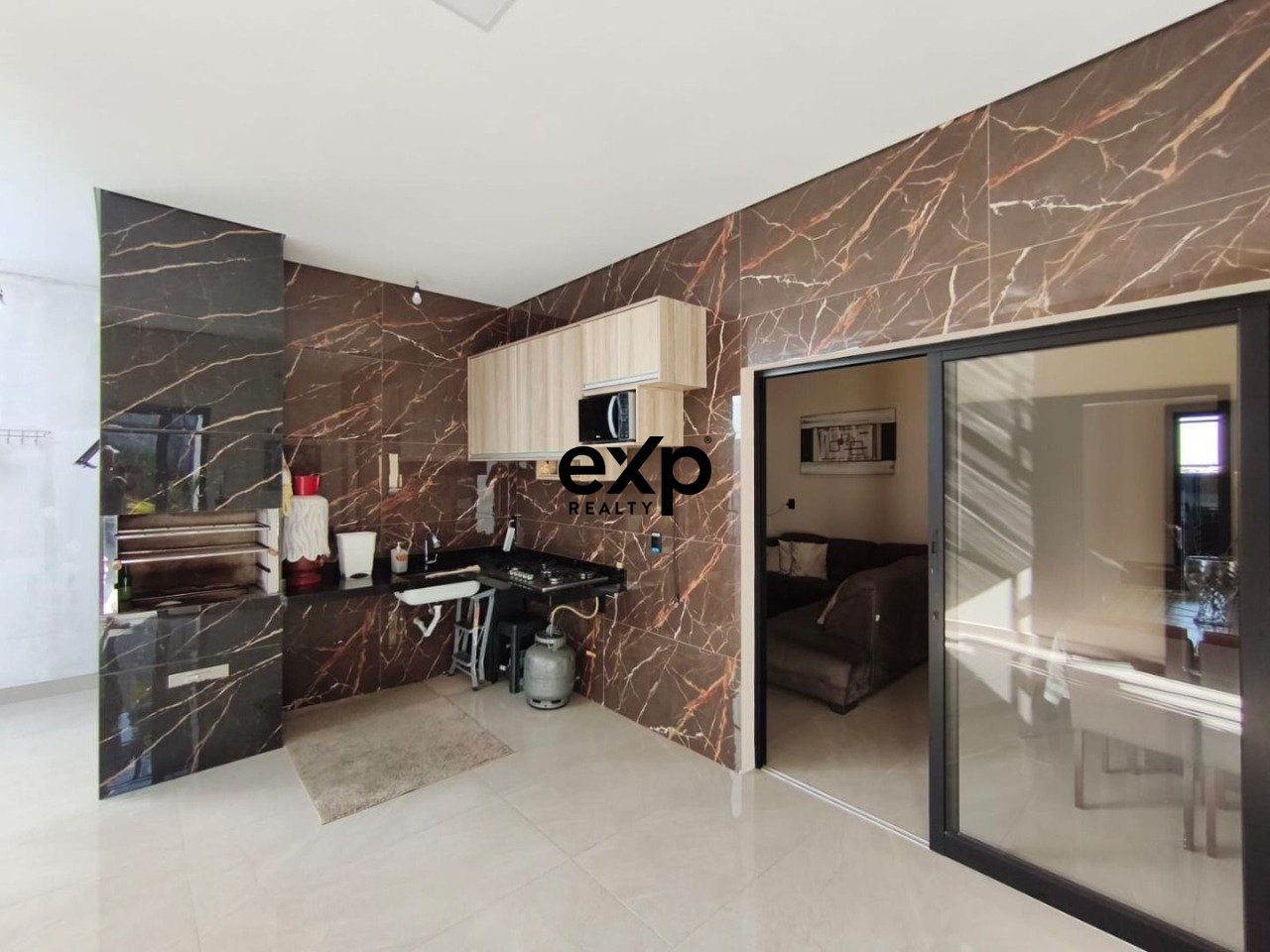 Casa à venda em Louveira, Benta Camargo de Lima 29 Residencial Quinta das Videiras Louveira 13290-000, 300 m²