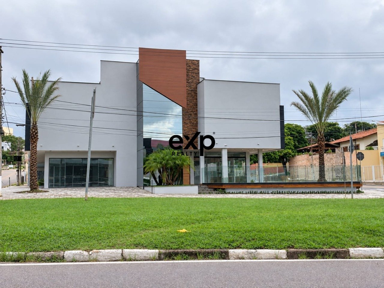 Sala Comercial para alugar em Vinhedo, Avenida Brasil 170 Santa Rosa Vinhedo 13280-000, 84 m²