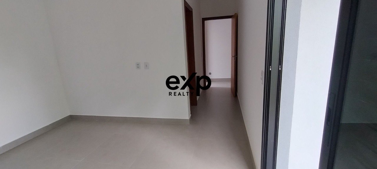 Casa à venda em Louveira, Estrada das Rainhas 10 Condomínio Jardim Primavera Louveira 13290-000, 2162 m²