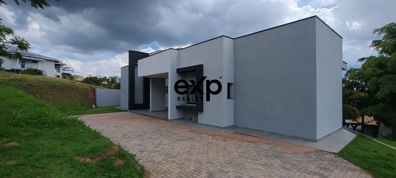 Casa à venda em Louveira, Estrada das Rainhas 10 Condomínio Jardim Primavera Louveira 13290-000, 2162 m²