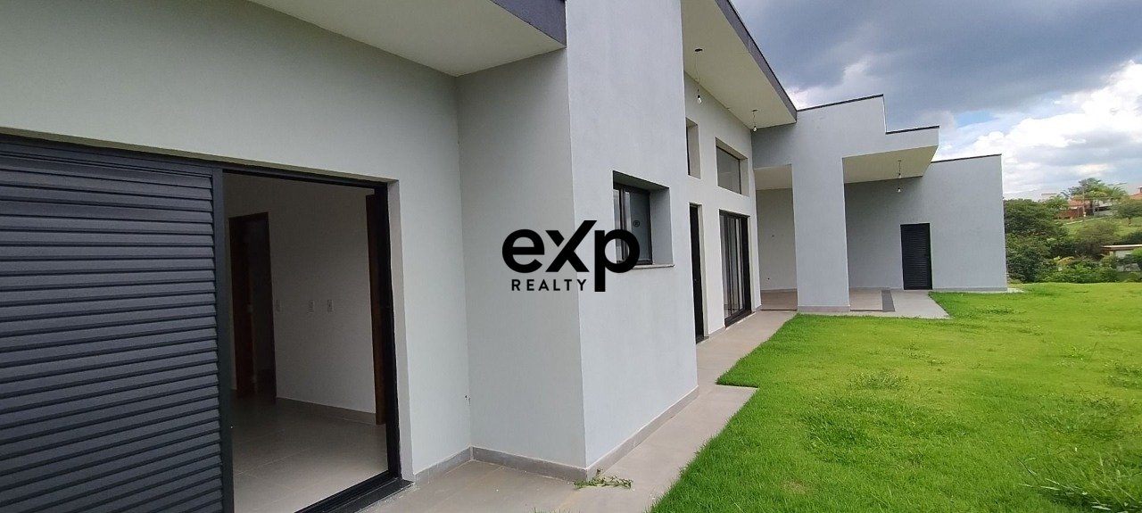 Casa à venda em Louveira, Estrada das Rainhas 10 Condomínio Jardim Primavera Louveira 13290-000, 2162 m²
