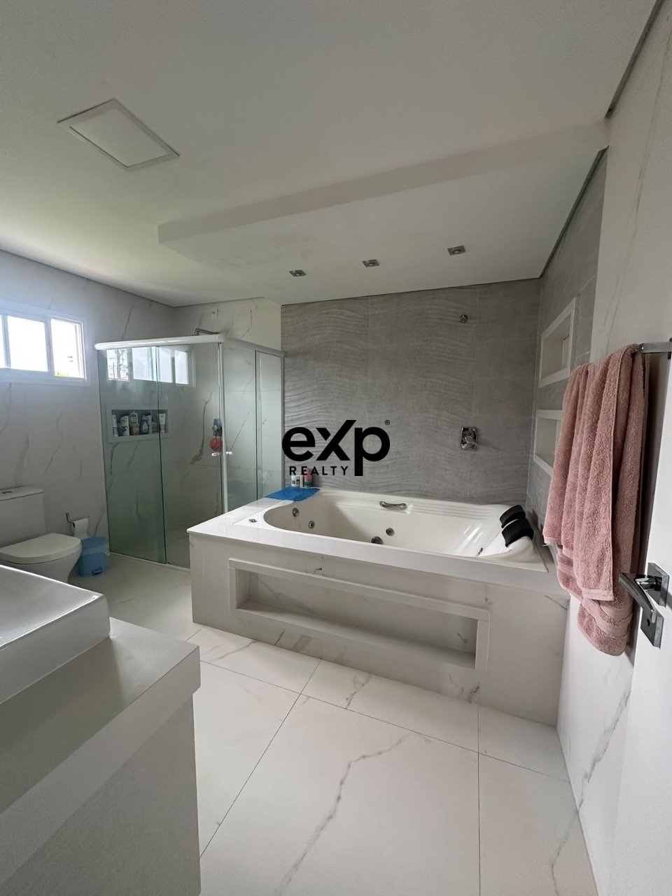 Casa em Condomínio for sale in Ponta Grossa, Gilson Pilatti 139 Neves Ponta Grossa 84020-685, 283 m²