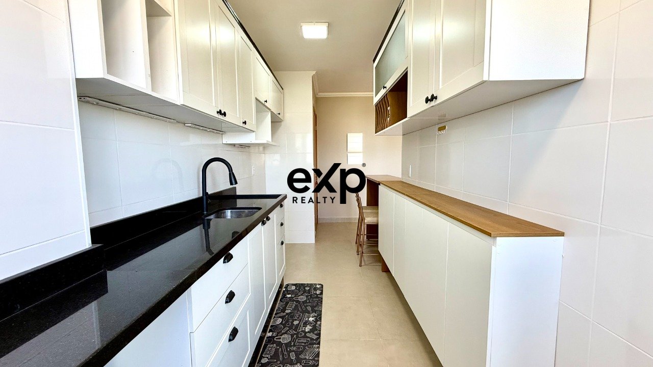 Apartamento à venda em Curitiba, José Gulin 373 Bacacheri Curitiba 82600-360, 83 m²