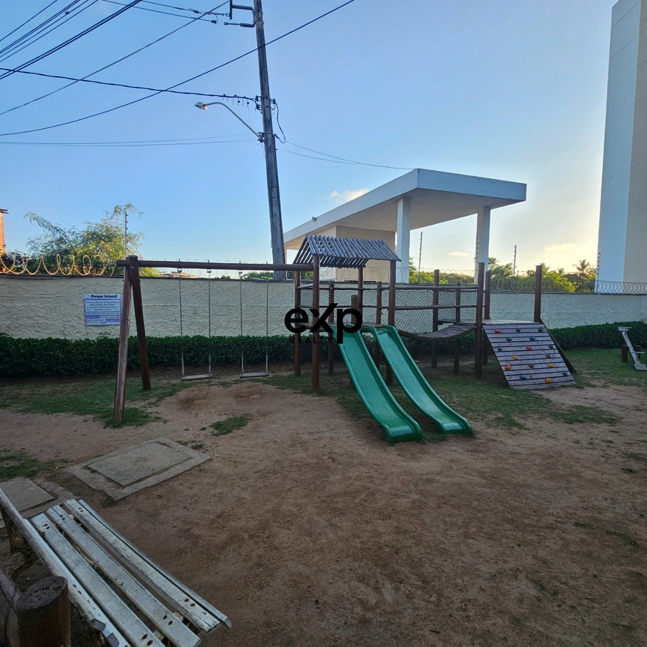 Apartment for sale in Lauro de Freitas, Rubem de Almeida Machado 386 Centro Lauro de Freitas 42702-240, 55 m²