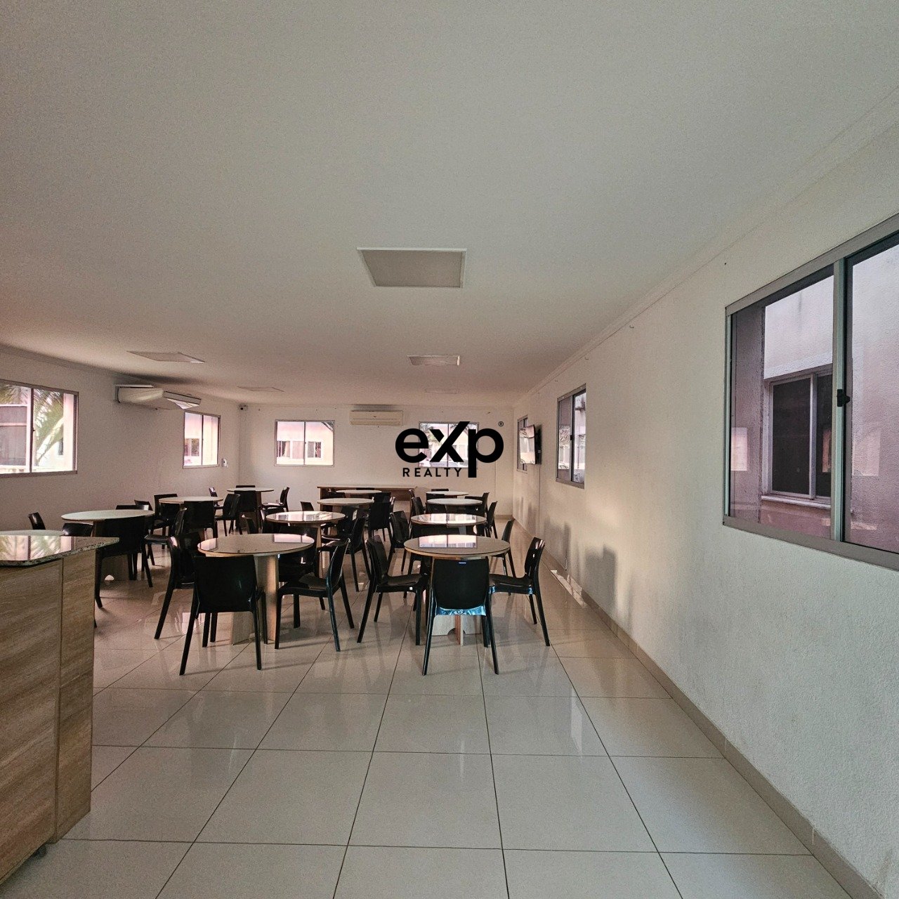 Apartment for sale in Lauro de Freitas, Rubem de Almeida Machado 386 Centro Lauro de Freitas 42702-240, 55 m²