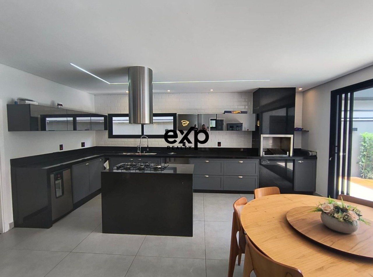 Condominium House for rent in Valinhos, Municipal do Roncáglia 1090 Roncáglia Valinhos 13272-721, 300 m²