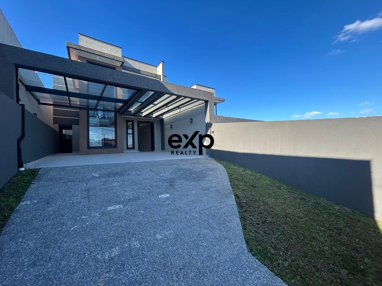 Sobrado for sale in Campo Largo, Marechal Floriano Peixoto 1510 Ouro Verde Campo Largo 83601-020, 158 m²