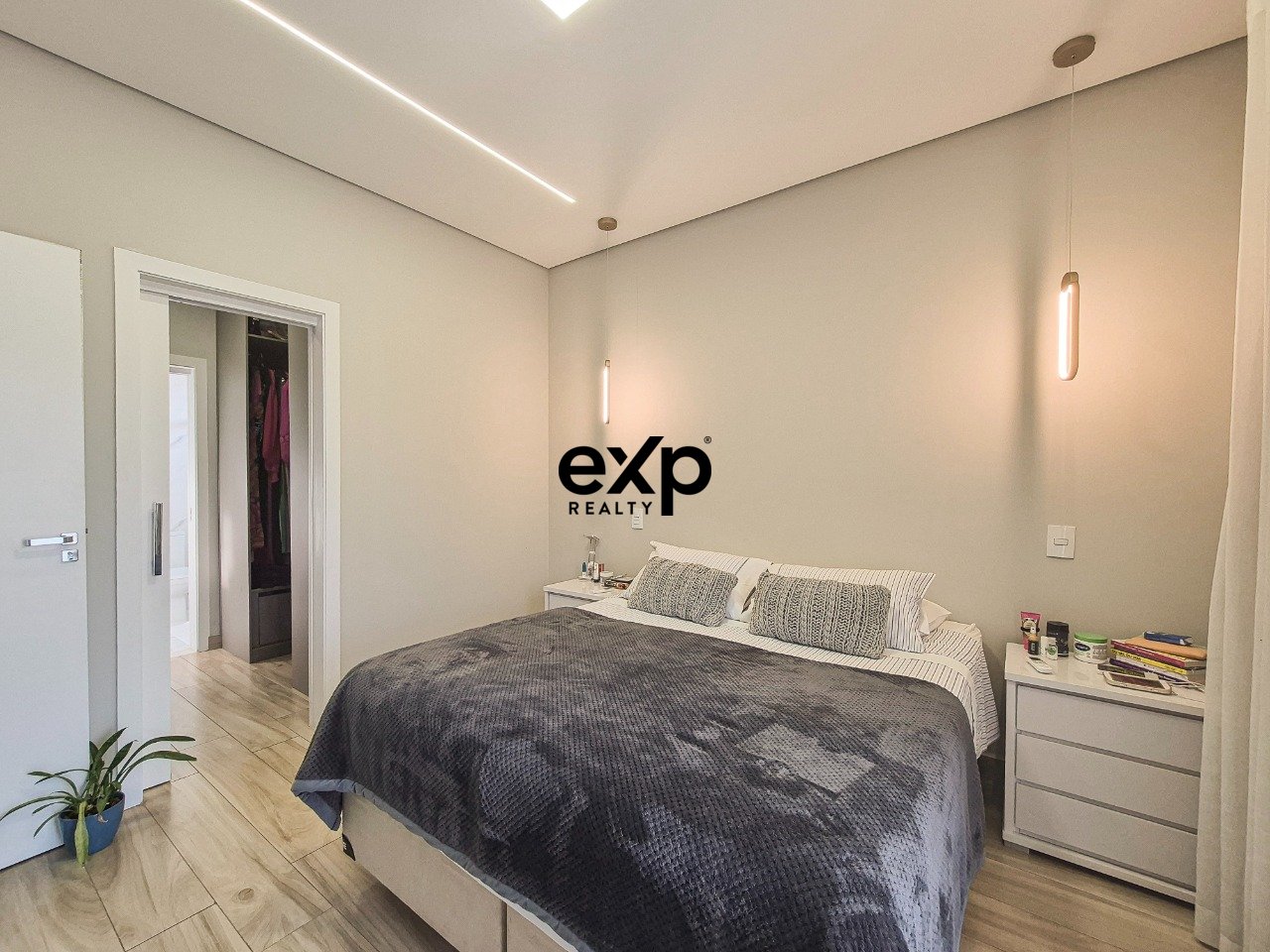 Casa em Condomínio à venda em Piracicaba, Alletassio Trombeta 72 Santa Rosa Piracicaba 13414-351, 301 m²