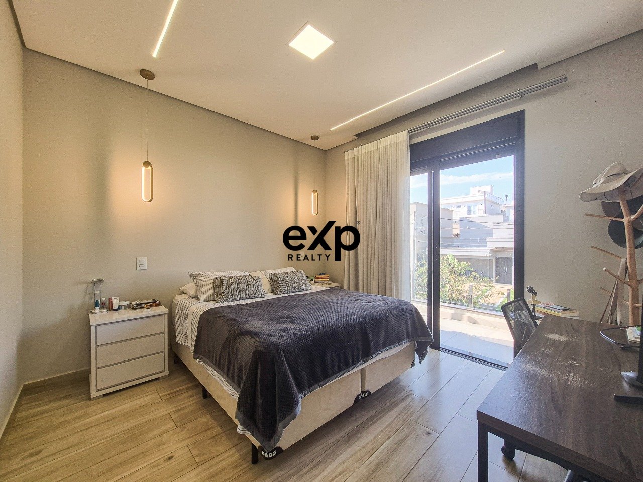 Casa em Condomínio à venda em Piracicaba, Alletassio Trombeta 72 Santa Rosa Piracicaba 13414-351, 301 m²
