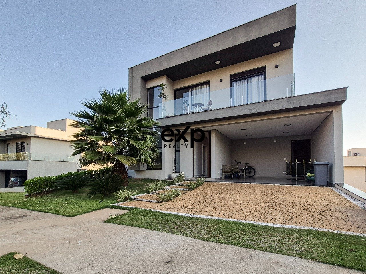 Casa em Condomínio à venda em Piracicaba, Alletassio Trombeta 72 Santa Rosa Piracicaba 13414-351, 301 m²