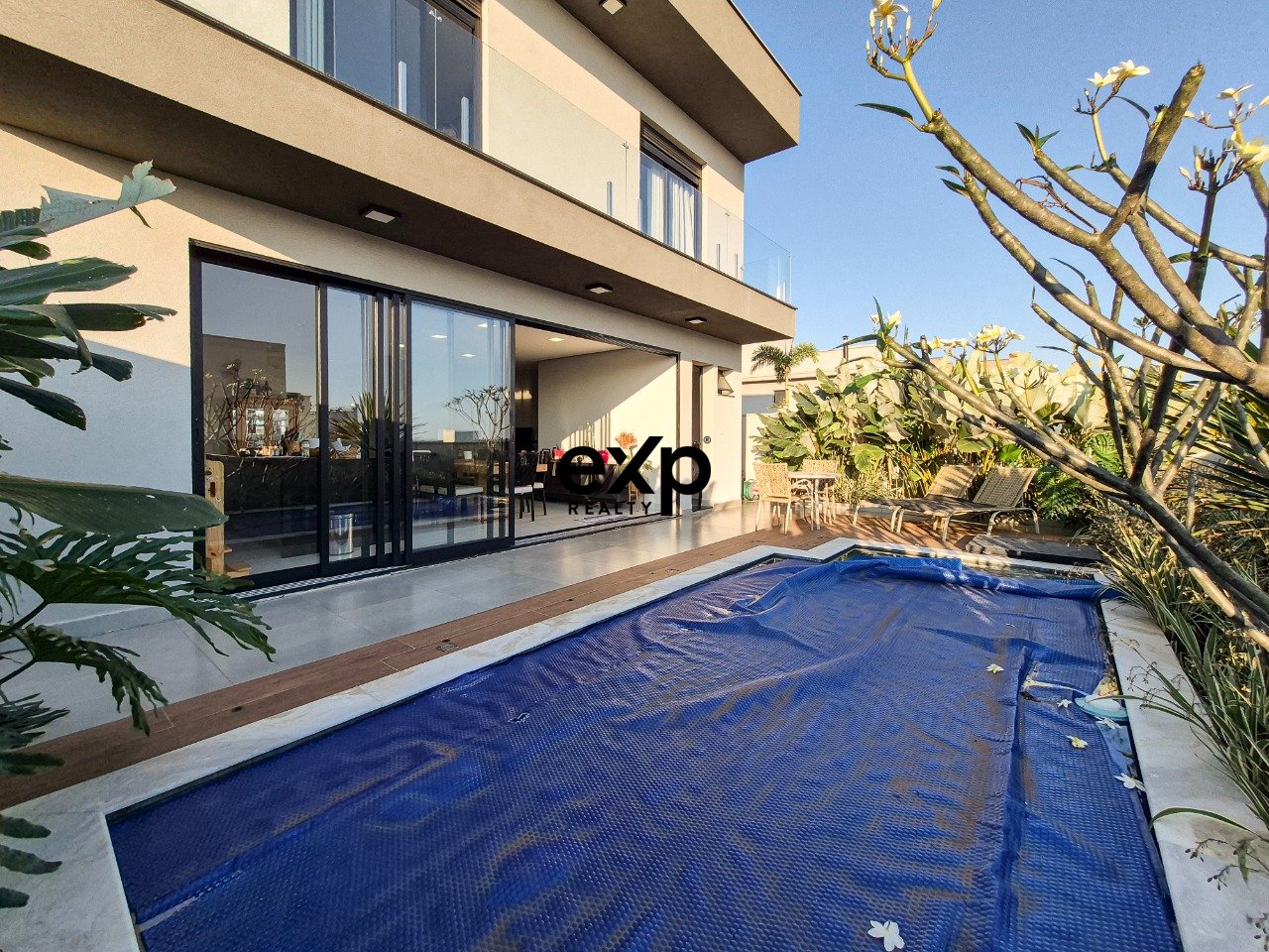 Casa em Condomínio à venda em Piracicaba, Alletassio Trombeta 72 Santa Rosa Piracicaba 13414-351, 301 m²