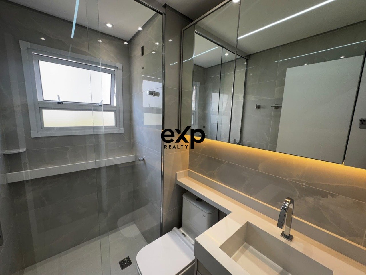 Apartamento for rent in Valinhos - SP, Avenida Remo Oscar Beseggio 975 Parque Das Colinas Valinhos - SP 13273-649, 48 m²