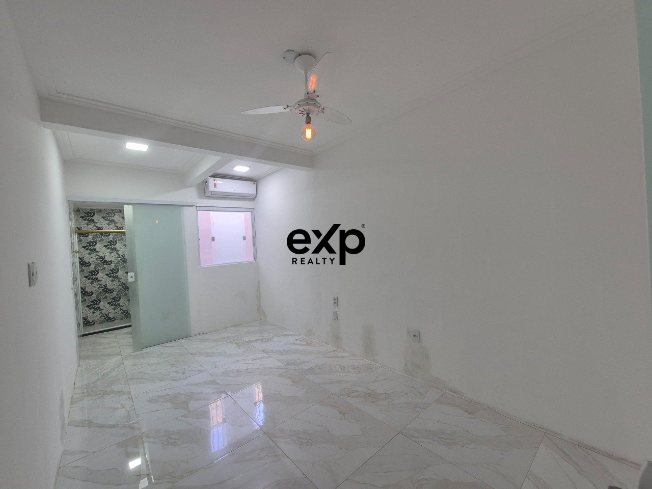 Condominium House for rent in Lauro de Freitas, Luis Tarquinio 12 Vilas do Atlântico Lauro de Freitas 42708-730, 140 m²