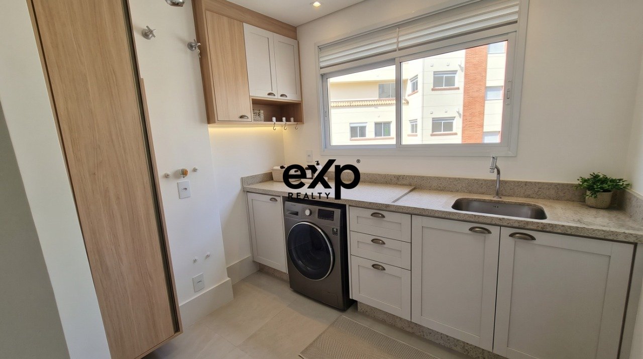 Apartamento à venda em Campinas, R. Eng. José Francisco Bento Homem de Mello, 1155 Fazenda São Quirino Campinas 13091-611, 221 m²