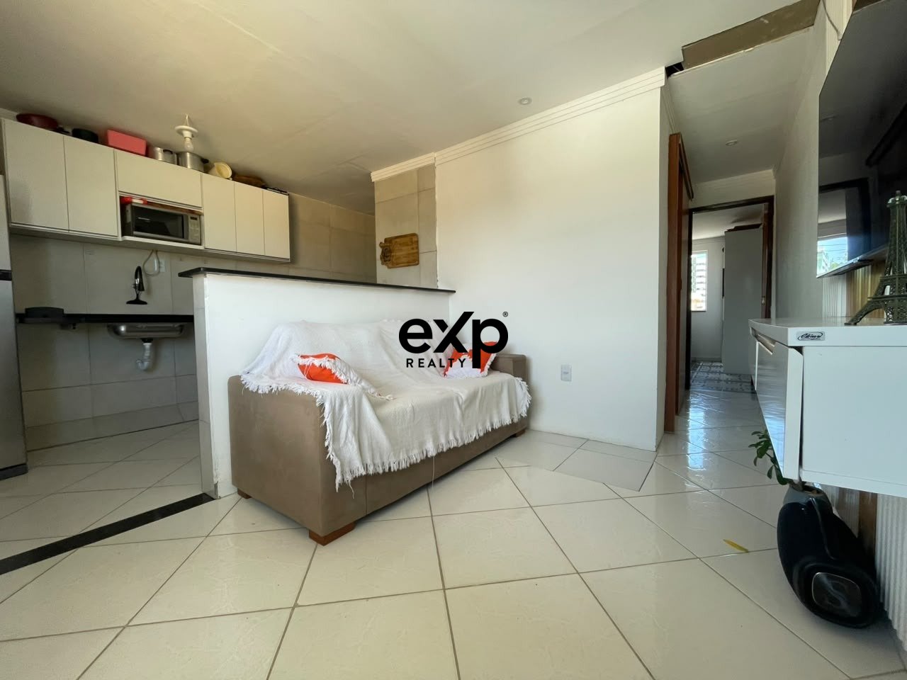 Casa à venda em Lauro de Freitas, Buritirama 128 Recreio Ipitanga Lauro de Freitas 42700-540, 64 m²