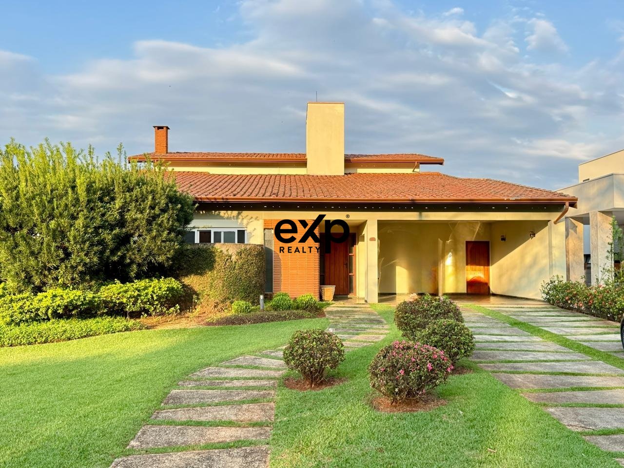 Casa em Condomínio à venda em Campinas, Doutor José Antônio Poletto 816 Barão Geraldo Campinas 13085-135, 1584 m²