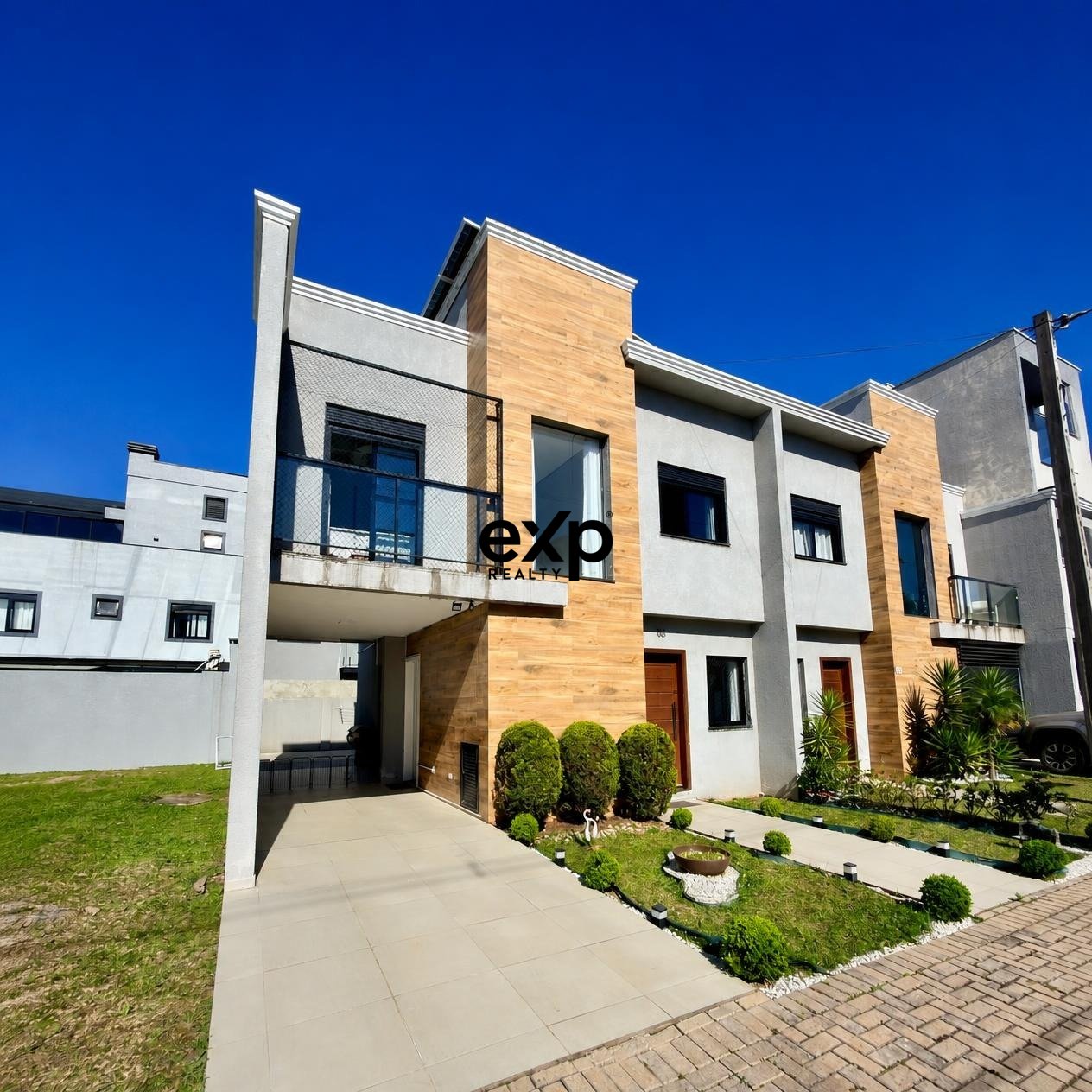 Sobrado à venda em São José dos Pinhais, Oristela Foggiatto 114 Costeira São José dos Pinhais 83015-430, 128 m²