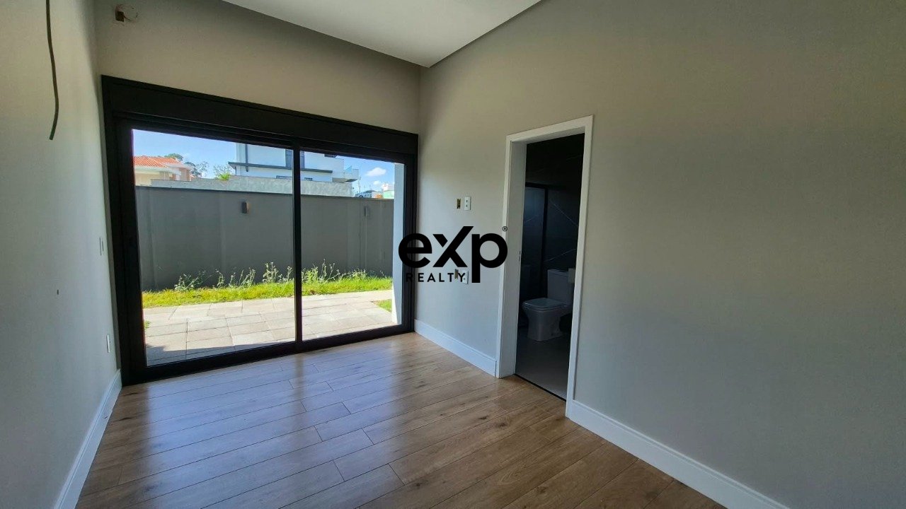 Casa em Condomínio à venda em Valinhos, Rod. dos Agricultores 2000 Eco Villa Boavista Valinhos 13273-250, 527 m²