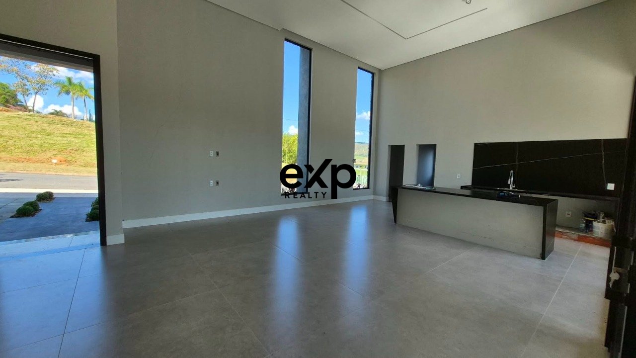 Casa em Condomínio à venda em Valinhos, Rod. dos Agricultores 2000 Eco Villa Boavista Valinhos 13273-250, 527 m²
