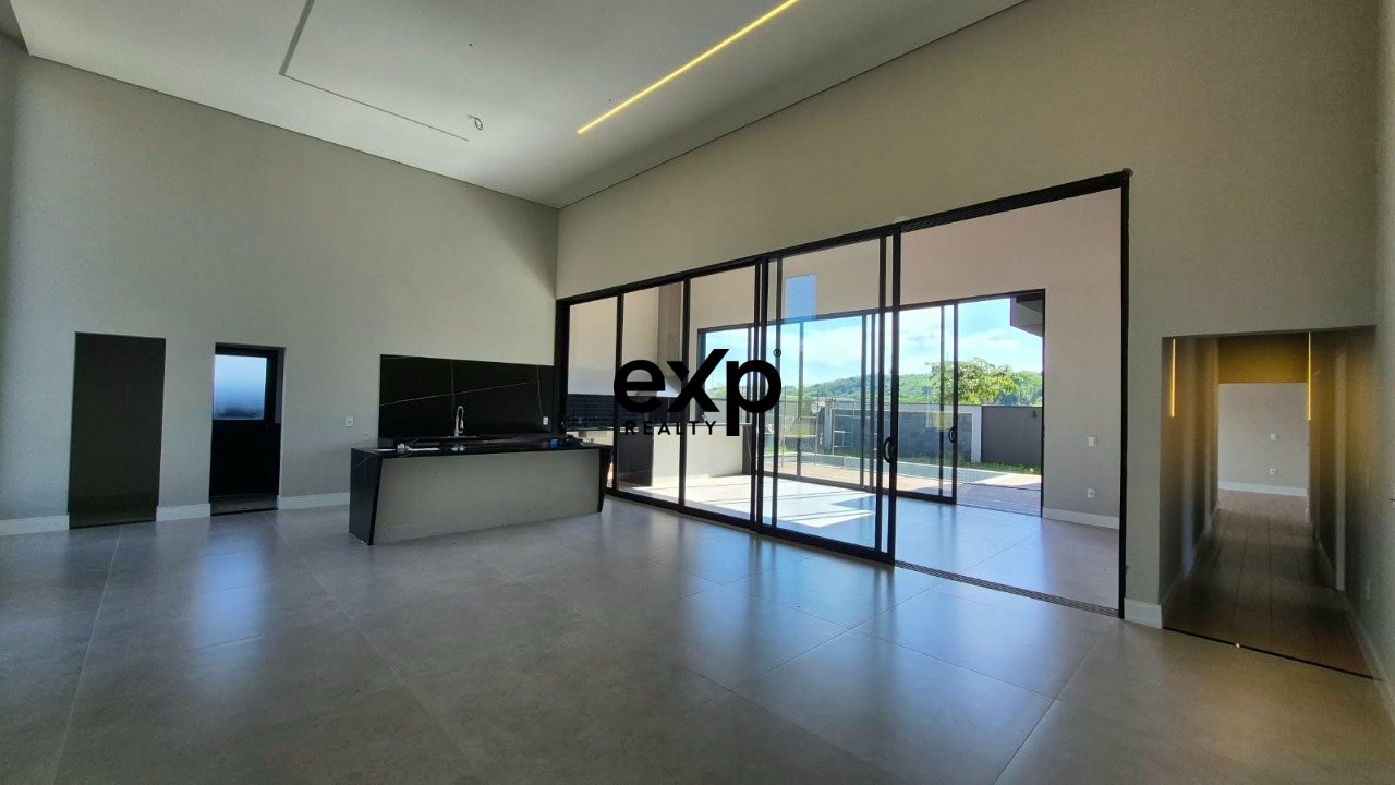 Casa em Condomínio à venda em Valinhos, Rod. dos Agricultores 2000 Eco Villa Boavista Valinhos 13273-250, 527 m²