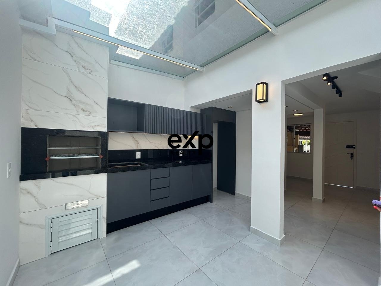 Triplex for sale in Curitiba, Dilermando Pereira de Almeida 71 Pinheirinho Curitiba 81870-070, 63 m²