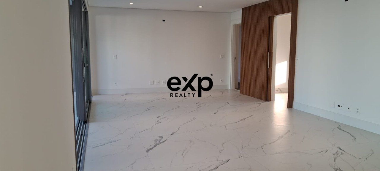 Apartment for rent in Campinas, Padre Almeida 677 Cambuí Campinas 13025-250, 170 m²