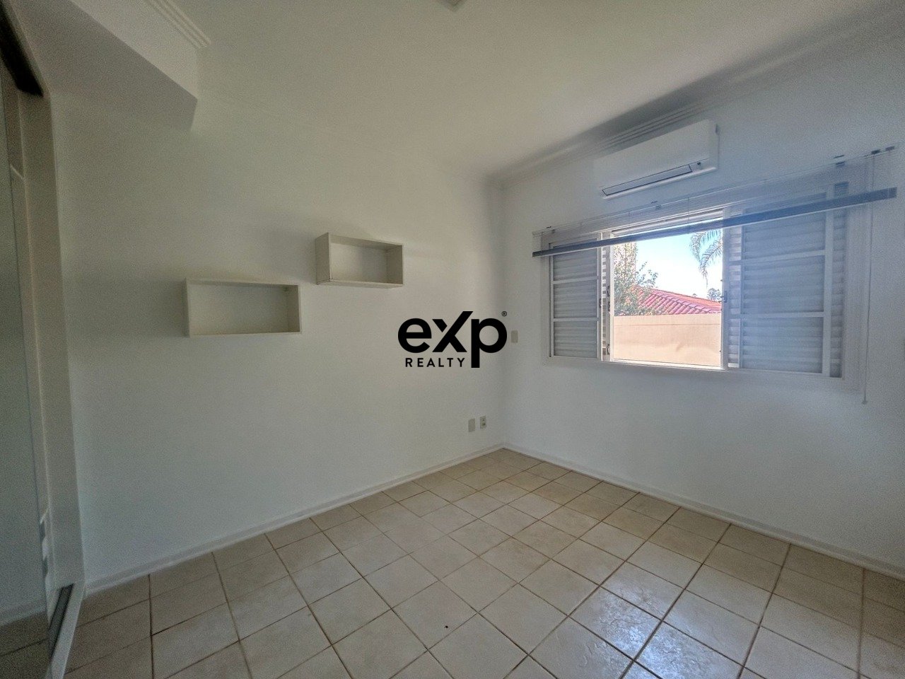 Casa em Condomínio à venda em Campinas, San Conrado 635 Loteamento Caminhos de São Conrado (Sousas) Campinas 13104-164, 700 m²
