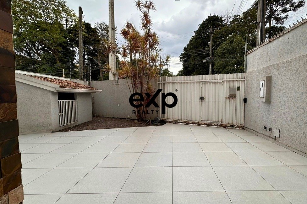 Sobrado à venda em Curitiba, Simão Brante 1574 Alphaville Residencial 3 Curitiba 81580-100, 110 m²