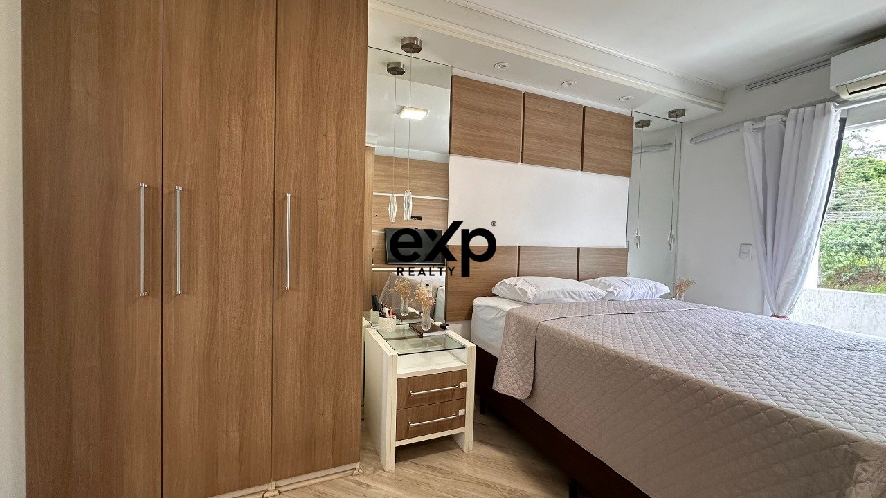 Sobrado à venda em Curitiba, Simão Brante 1574 Alphaville Residencial 3 Curitiba 81580-100, 110 m²