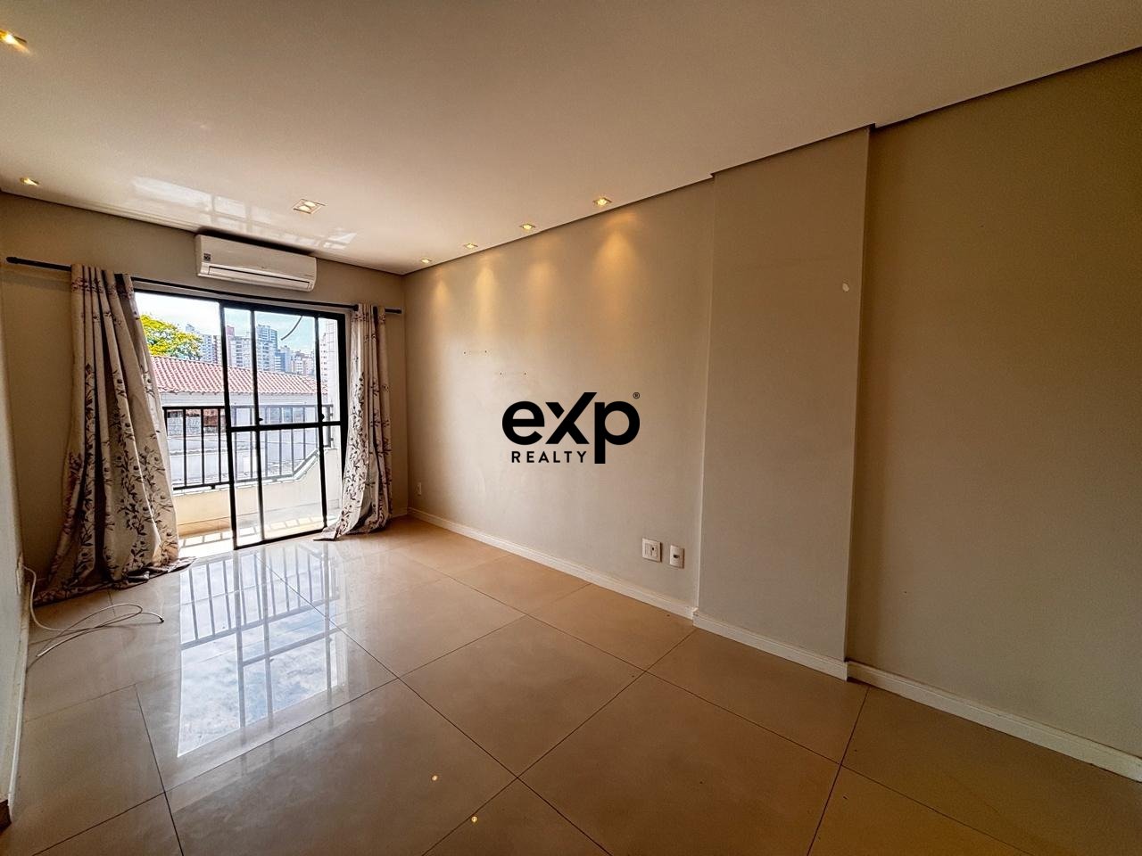 Apartamento à venda em Campinas, Álvaro Muller 560 Vila Itapura Campinas 13023-180, 95 m²
