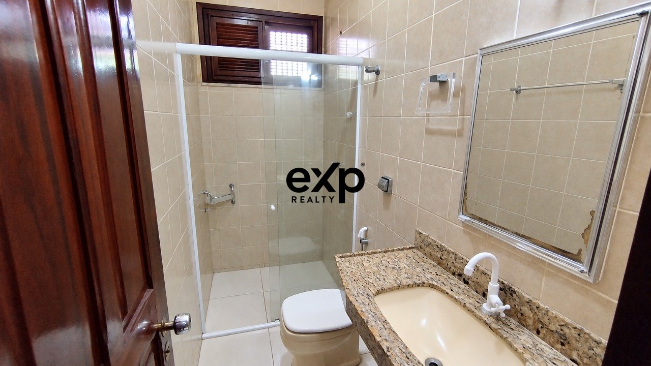 Casa à venda em Fortaleza, Rua Tenente Moacir Matos 230 Montese Fortaleza 60420-750, 835 m²