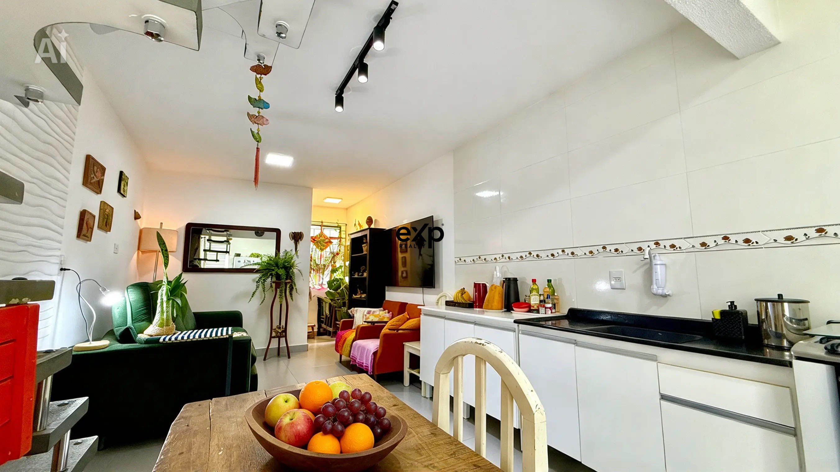 Sobrado à venda em Curitiba, Rossana Menssur de Macedo 146 Capao da Imbuia Curitiba 82810-720, 60 m²