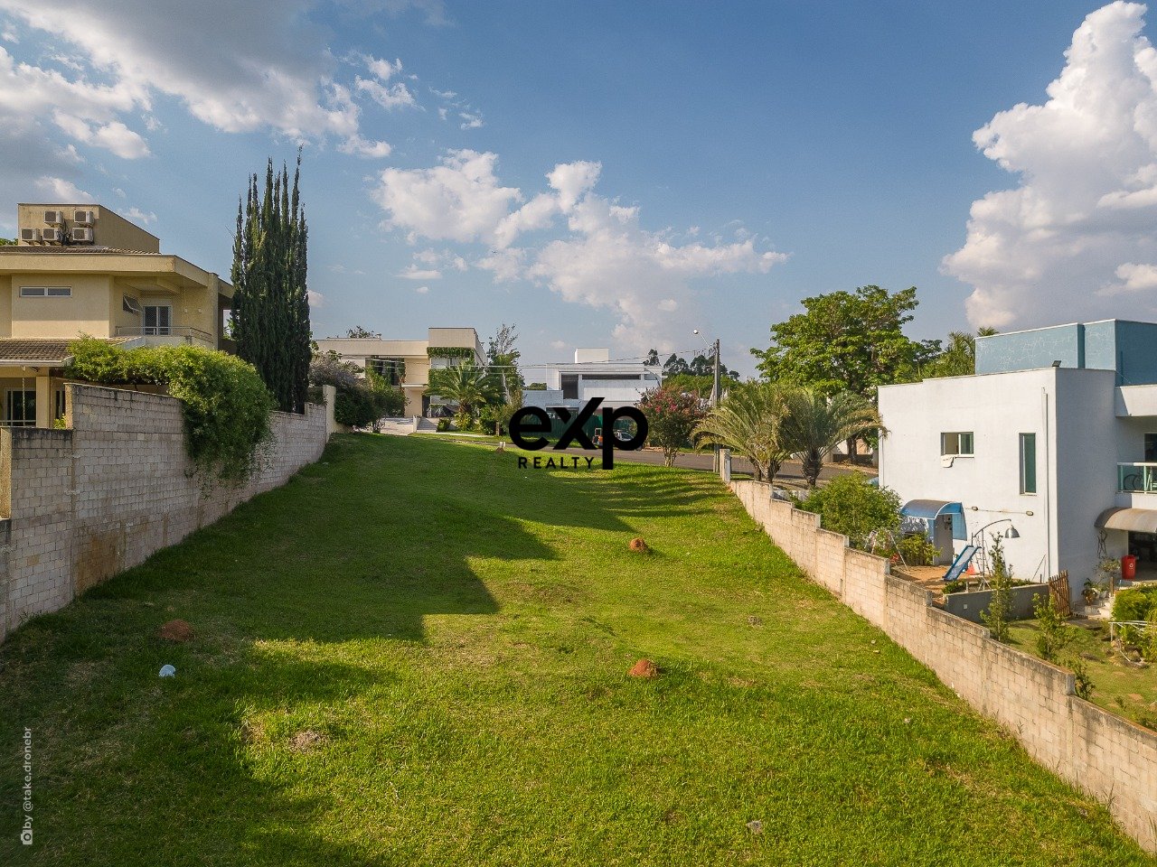 Terreno à venda em Campinas, Rio Madeira 2 Loteamento Residencial Jaguari (Sousas) Campinas 13104-254, 1055 m²