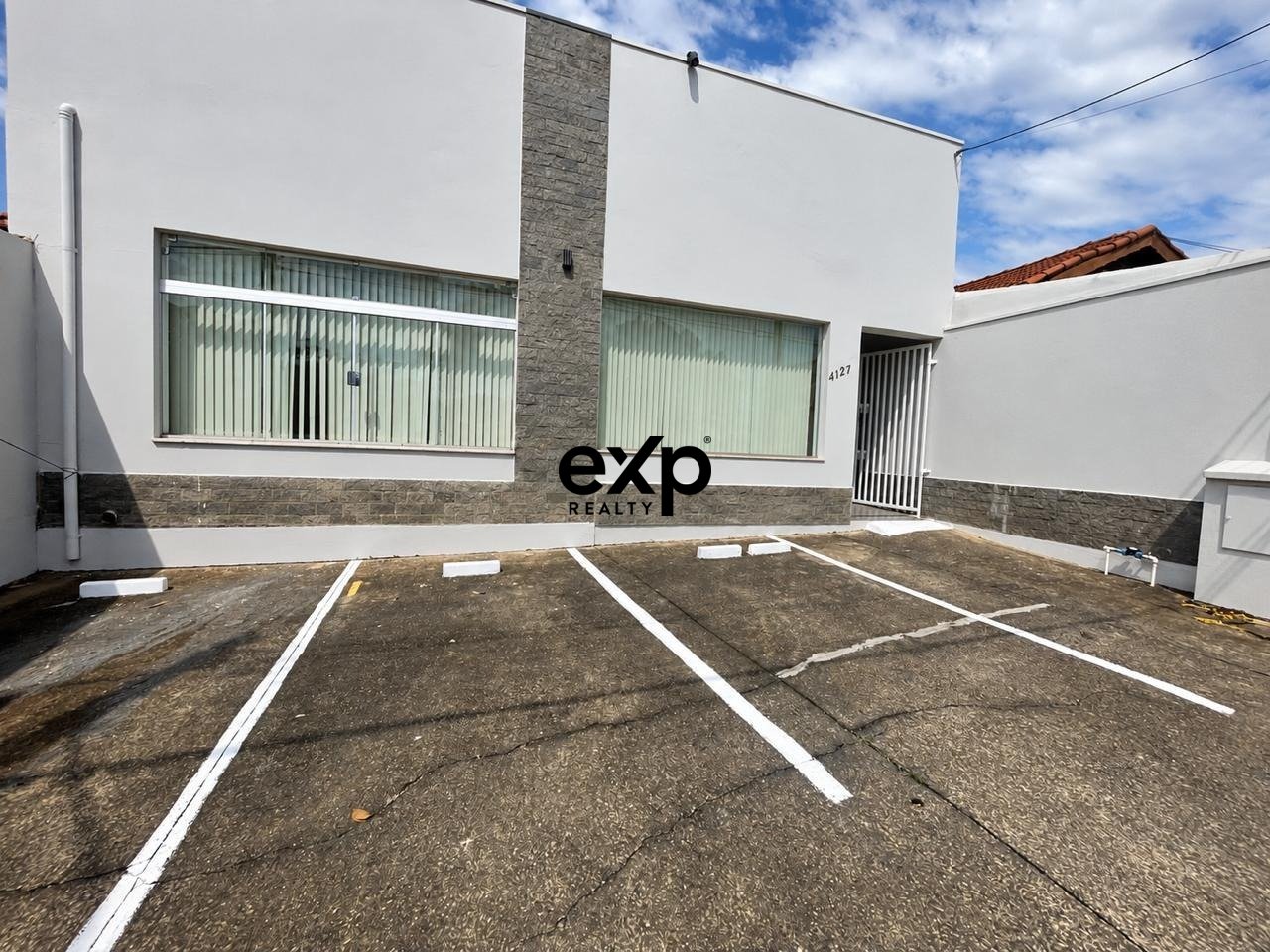 Casa comercial para alugar em Valinhos, João Luiz Ungaretti 4 Vila Boa Esperança Valinhos 13270-363, 250 m²