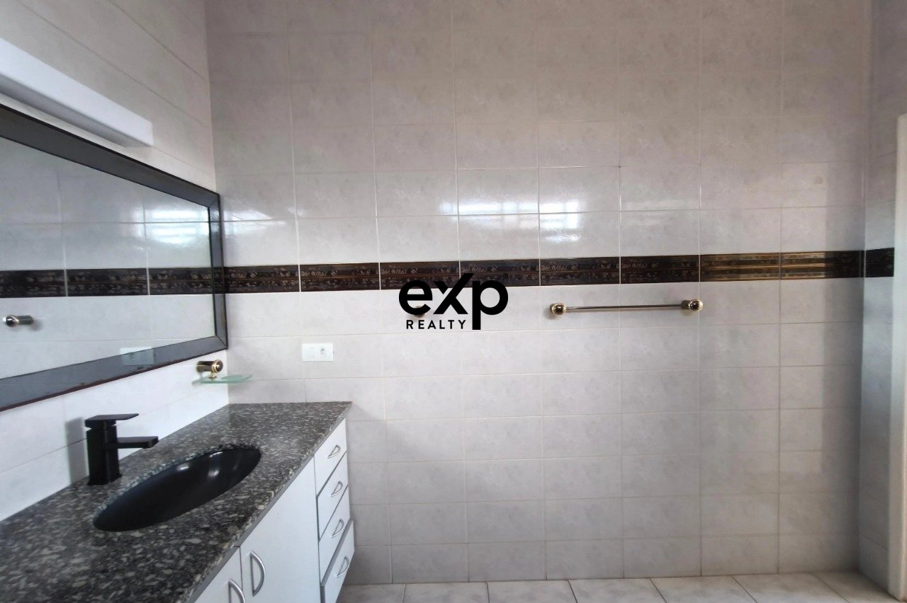 Casa à venda em Campinas, Iboti 140 Jardim Nova Europa Campinas 13041-520, 240 m²