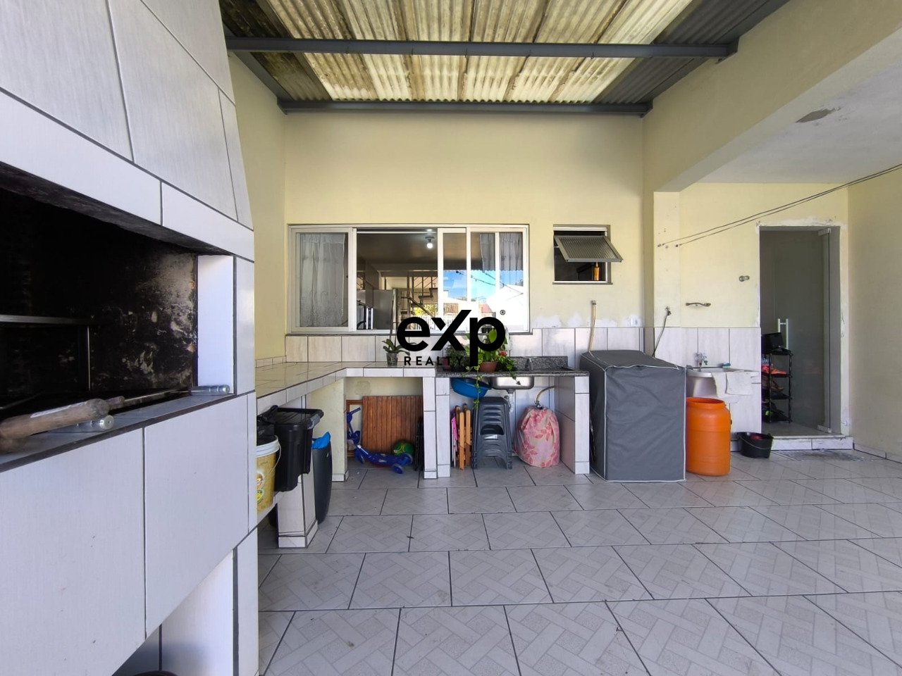 Sobrado à venda em São José dos Pinhais, Joaquim Inácio de Souza 872 Cidade Jardim São José dos Pinhais 83035-280, 288 m²
