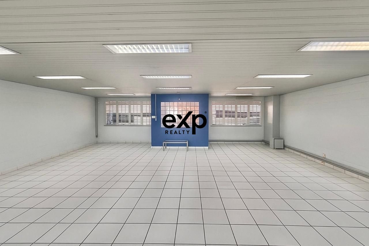 Galpão para alugar em Valinhos, dos Esportes 1065 Vila Bissoto Valinhos 13270-210, 280 m²