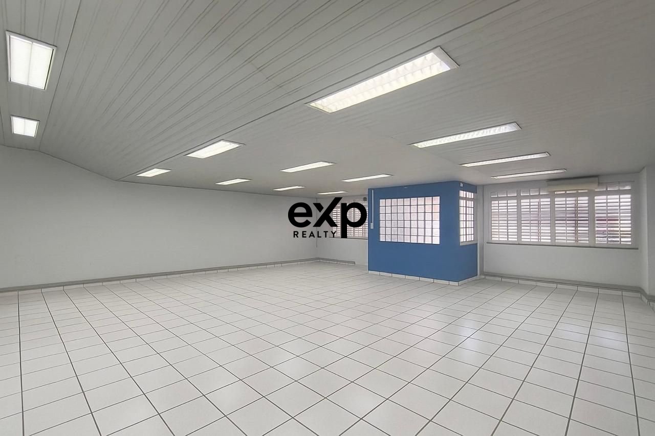 Galpão para alugar em Valinhos, dos Esportes 1065 Vila Bissoto Valinhos 13270-210, 280 m²
