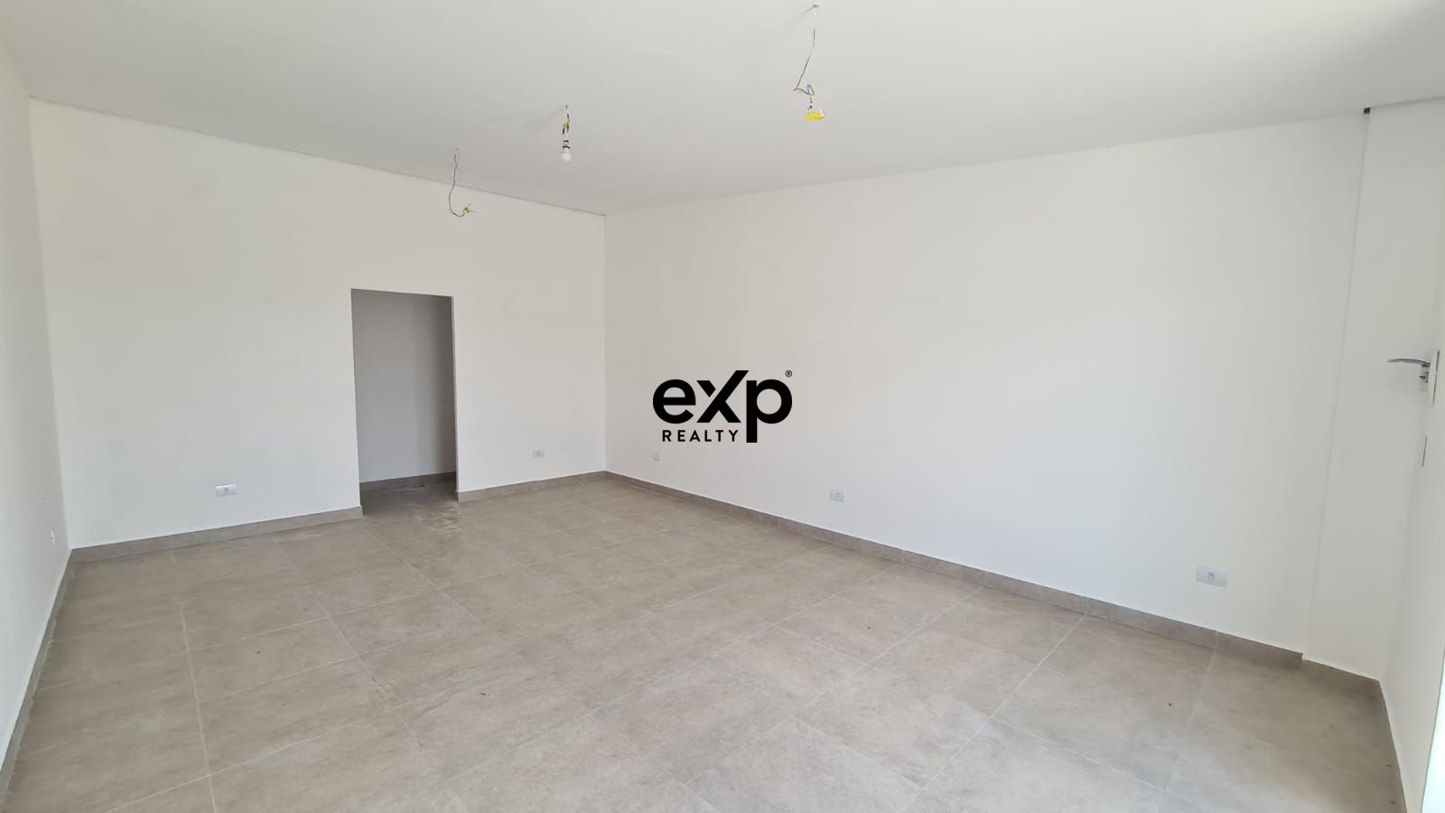 Salas/Conjuntos para alugar em Vinhedo, Felisbina Corazzari Matheus (Vila Pompéia) 100 João XXIII Vinhedo 13283-196, 35 m²