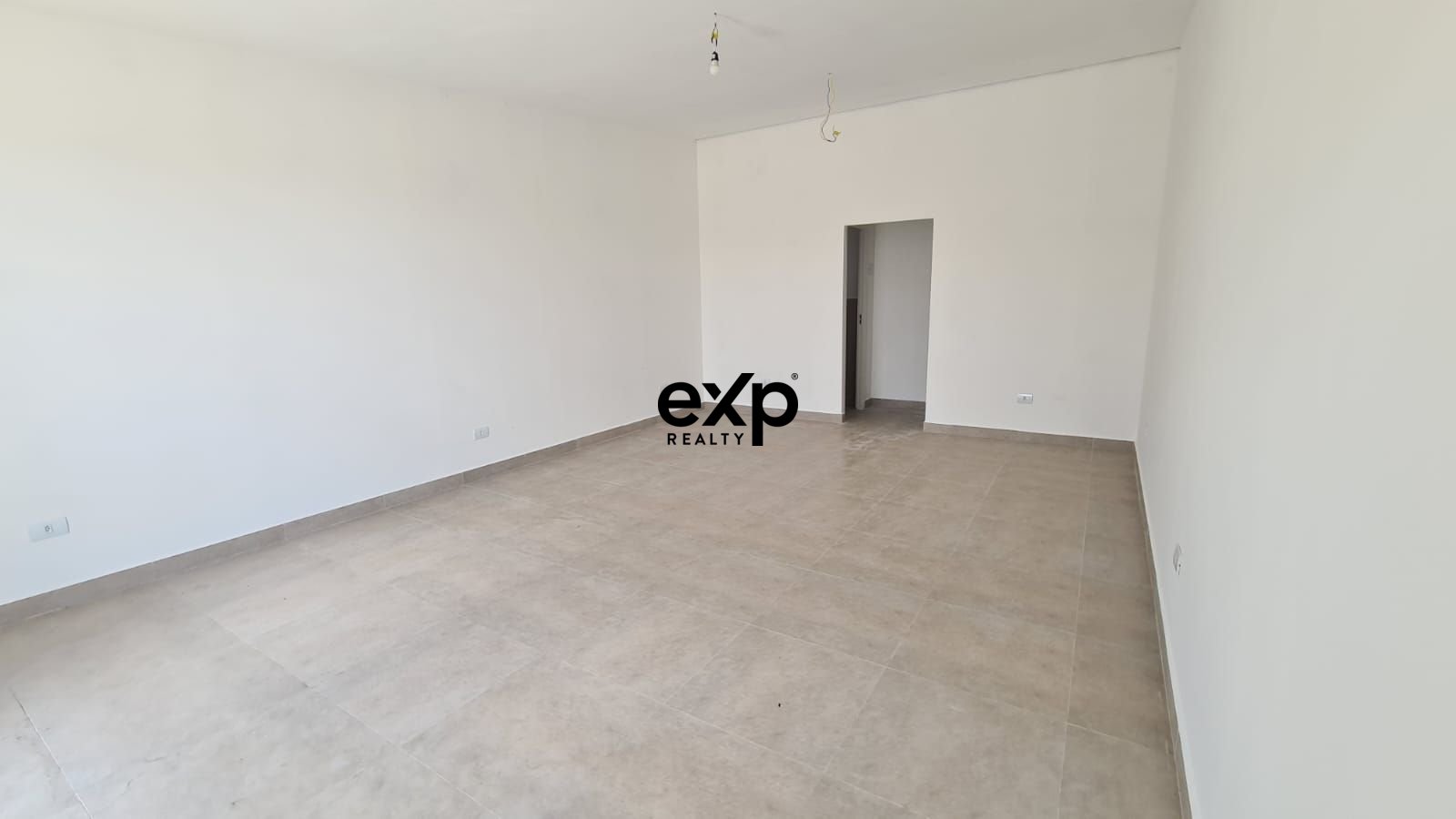 Salas/Conjuntos para alugar em Vinhedo, Felisbina Corazzari Matheus (Vila Pompéia) 100 João XXIII Vinhedo 13283-196, 35 m²