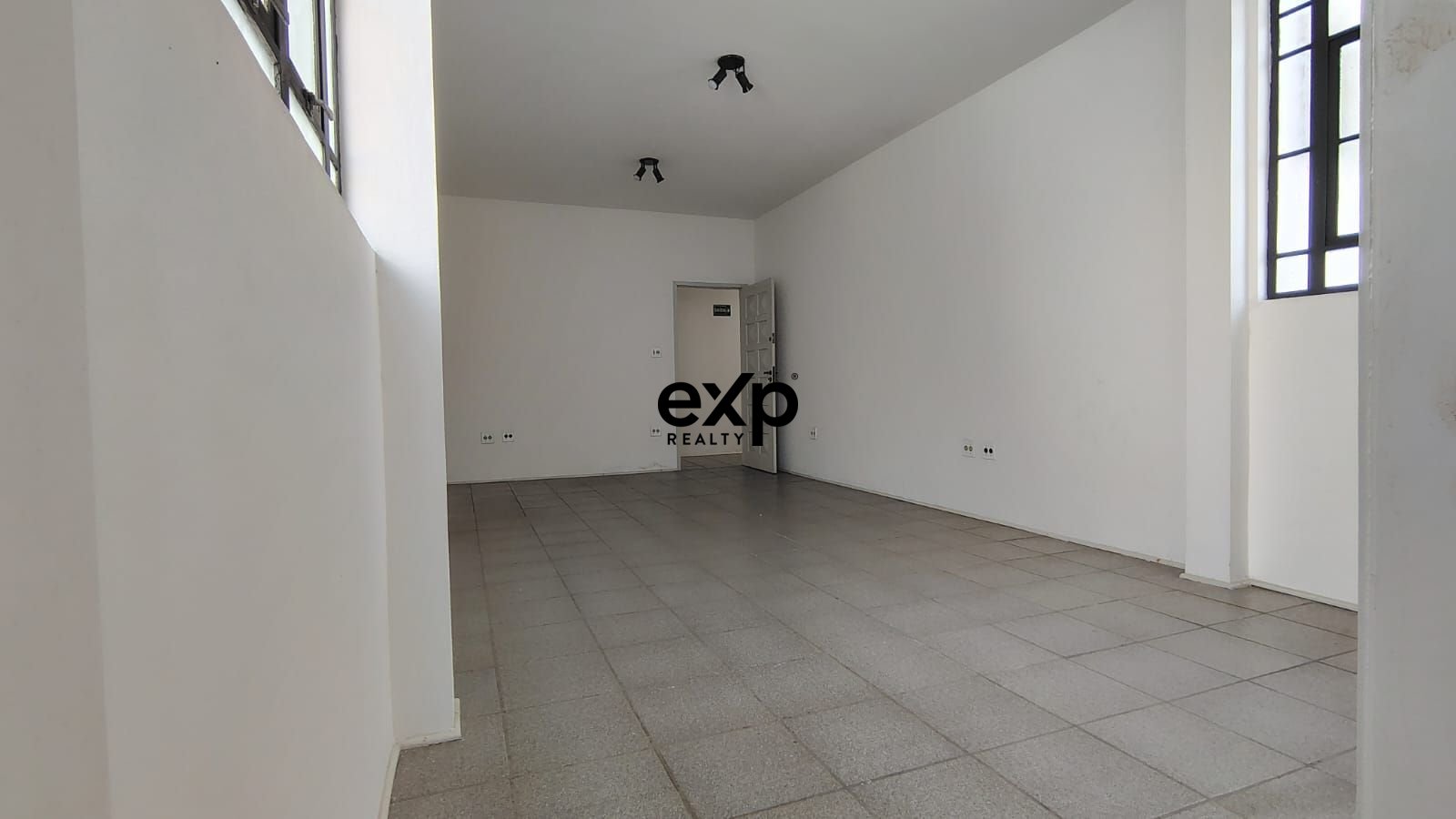 Salas/Conjuntos para alugar em Valinhos, Euclides da Cunha 59 Jardim Primavera Valinhos 13270-330, 35 m²