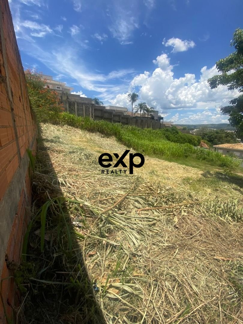 Terreno à venda em Valinhos, Um 100 Bosque dos Eucaliptos Valinhos 13272-591, 327 m²