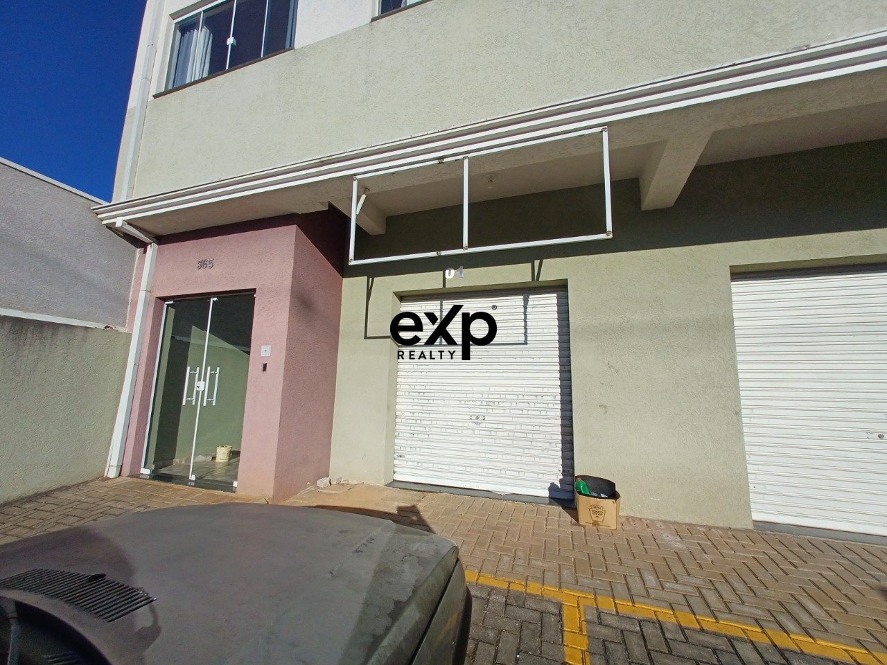 Loja à venda em Fazenda Rio Grande, Leucena 365 Eucaliptos Fazenda Rio Grande 83820-750, 33 m²
